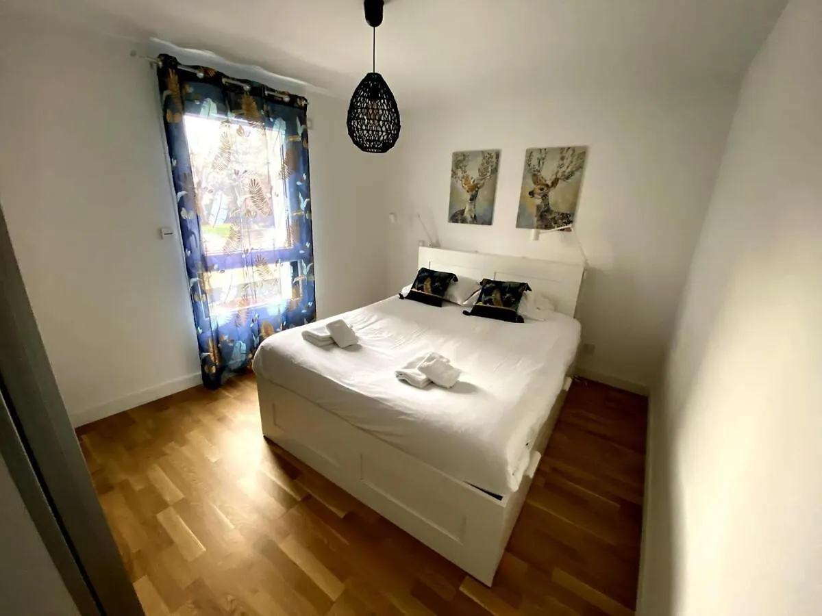 Apartment Petit Nid Au Centre Ville Avec Garage Prive Annecy